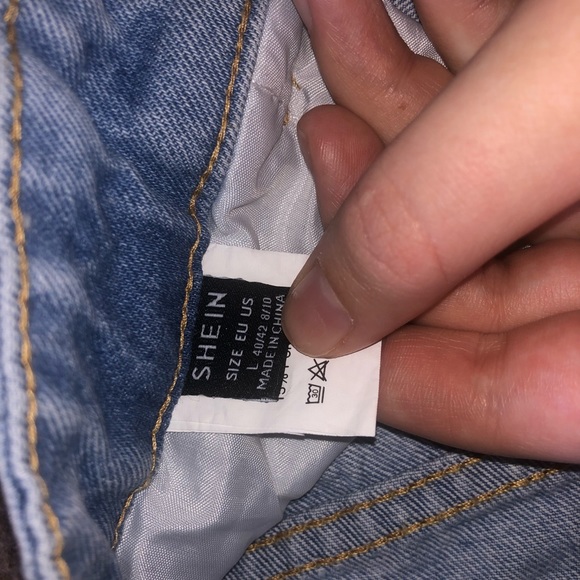 SHEIN large shorts - Picture 2 of 2